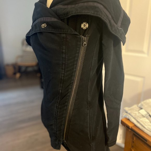 Lululemon Women Method Wrap Jacket Snap Collar Thumb Hole Long Sleeves Black - Picture 3 of 8